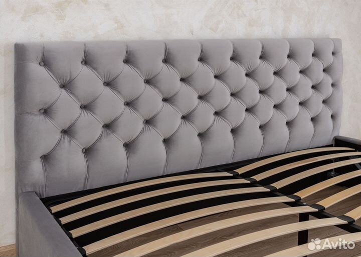 Кровать двуспальная