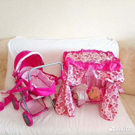 Коляска для кукол и кроватка