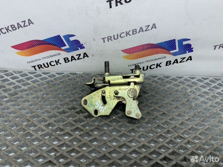 Замок двери внутренний левый