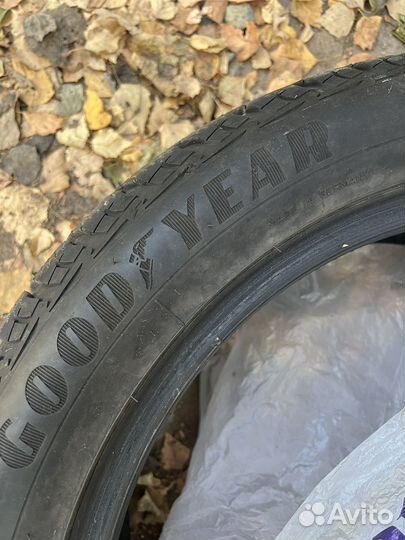 Goodyear UltraGrip 225/50 R18