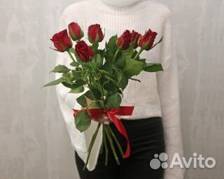 Букет из 7 красных роз 35-40 см (Кения) под ленту