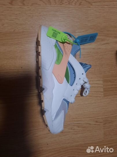 Nike Huarache SE женские