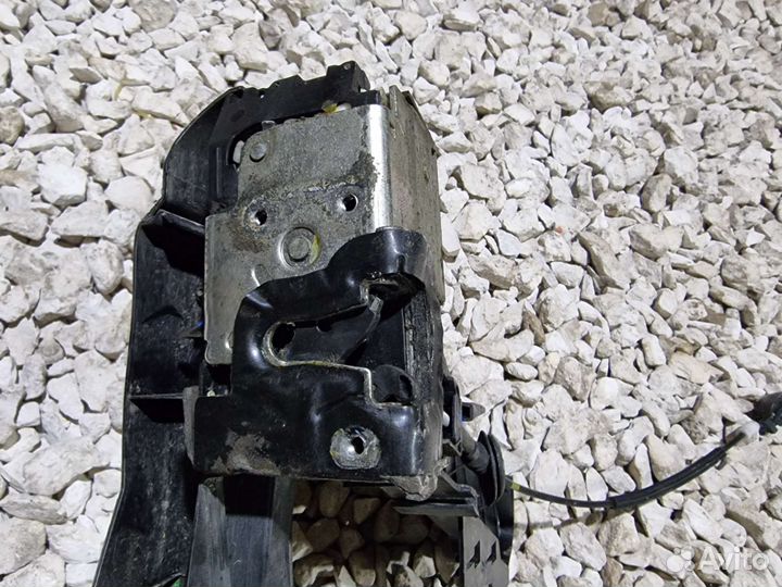 Замок передний правый Фьюжн