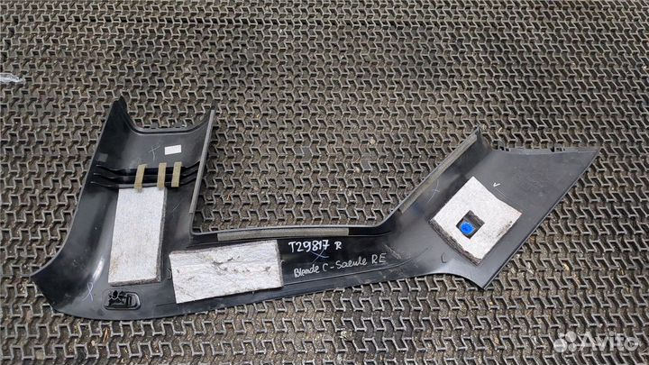 Обшивка стойки BMW i3, 2015