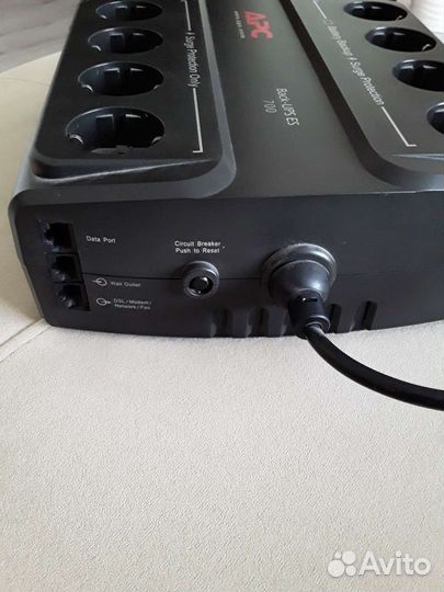 Источник бесперебойного питания apc