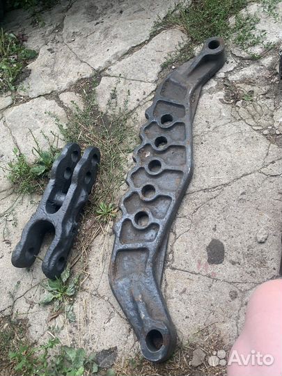 Скоба упряжная и скоба прицепного устройства Т-150