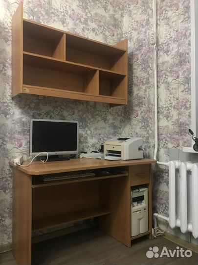 Письменный стол