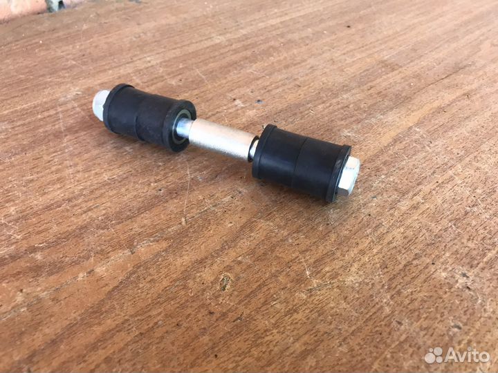 Втулка стабилизатора Mitsubishi Lanser 9