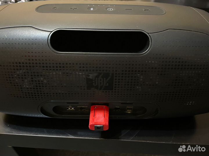 Колонка JBL probass GO