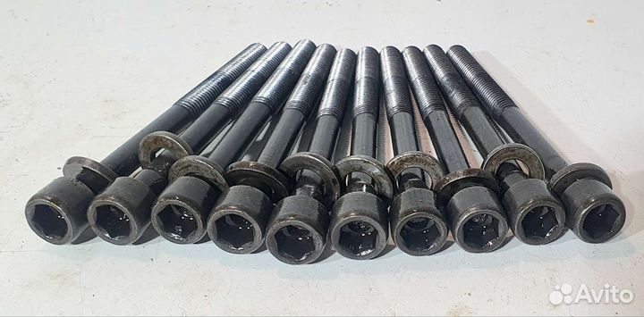 Комплект болтов гбц Nissan hr16de, Renault H4M