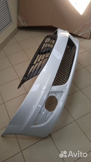 Бампер передний Renault Logan 2010-15 в цвет