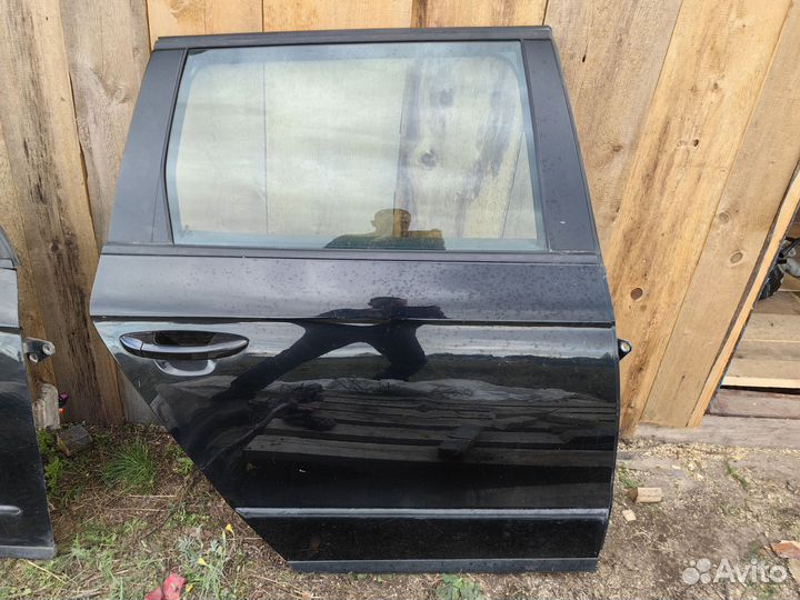 Двери правые на Volkswagen Passat B6 универсал