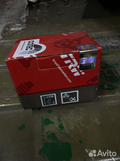 Тормозные колодки TRW тойота GDB3429 и GDB3426