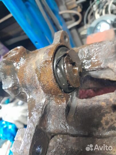 Задний суппорт Ford Mondeo 3,Форд Мондео 3