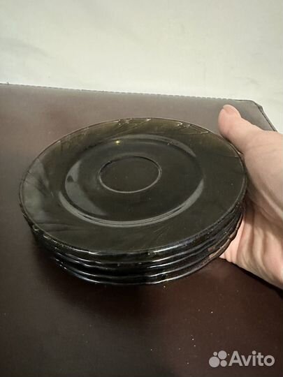 Тарелки, стаканы, блюдца, салатница, чашки, пиалы