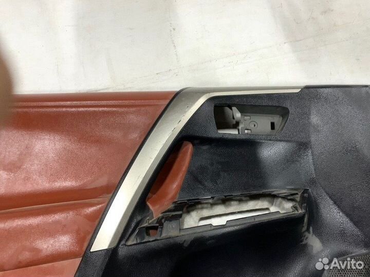 Обшивка двери передняя левая Toyota Rav4