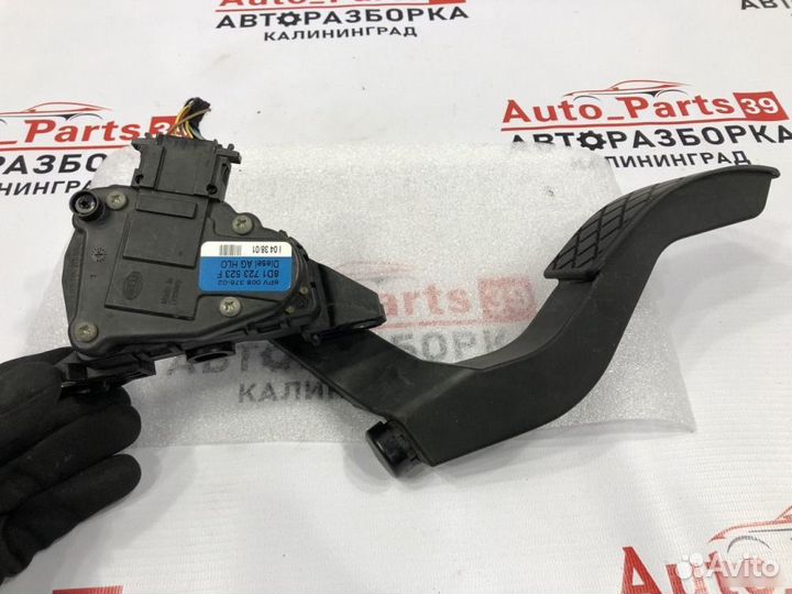 Педаль газа Audi A4 B6