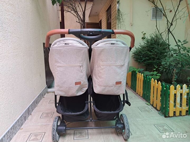 Детские коляски для двойни бу в идеальном состояни