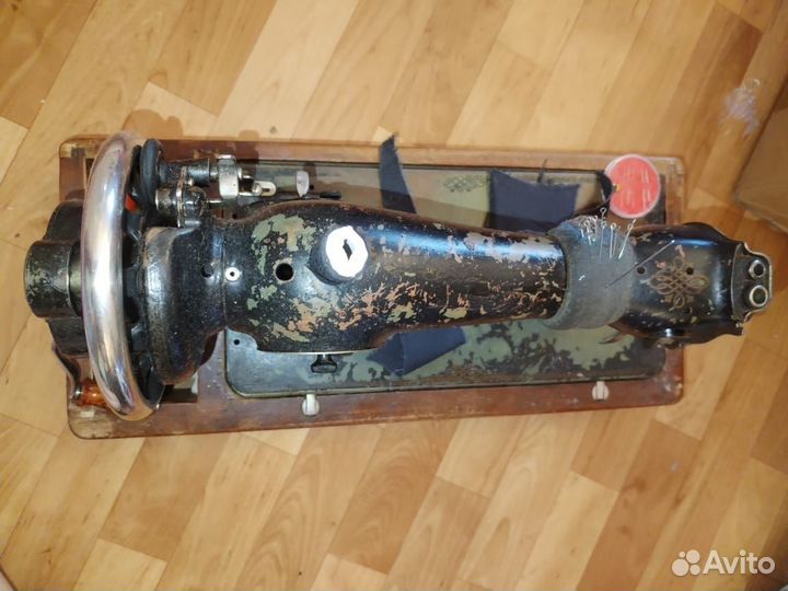 Швейная машинка ручная СССР