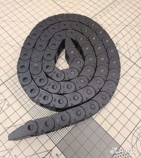 Гибкий пластиковый кабель-канал 10х20 R18 (открыт