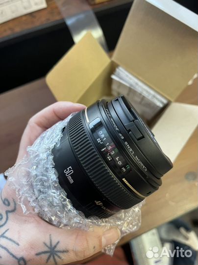 Объектив Canon EF 50mm F/1.4 USM