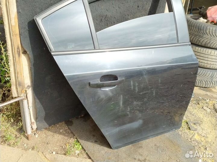 Задняя правая дверь chevrolet cruze