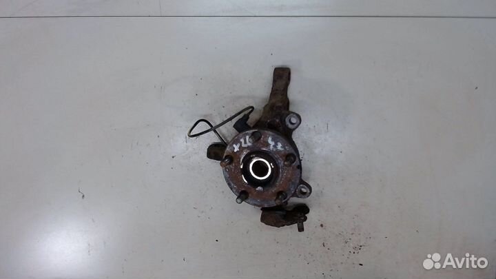 Ступица (кулак, цапфа) Toyota Corolla Verso, 2006