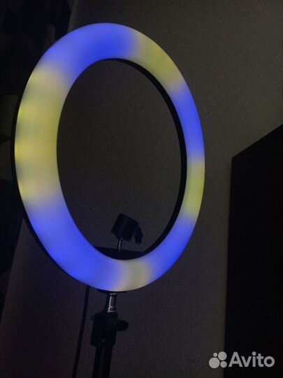 Кольцевая лампа со штативом