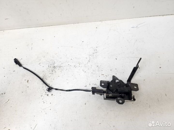 Замок капота Kia Seltos 2019