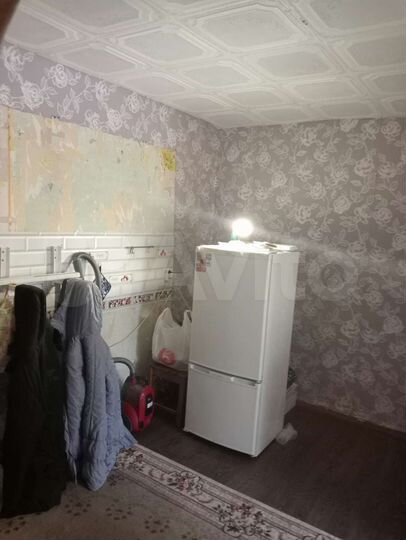 Комната 28 м² в 2-к., 2/5 эт.