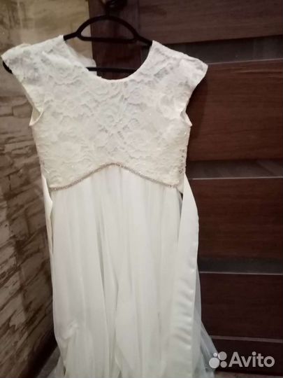 Платья нарядные для девочек 6-7лет и10-12лет