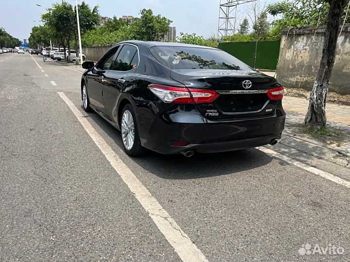 Toyota Camry 2.5 AT, 2019, 70 000 км