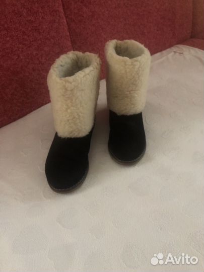 Зимние женские сапоги