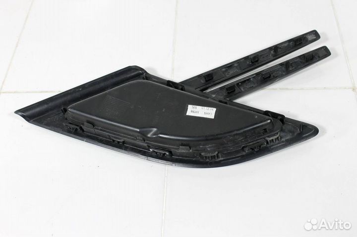 Накладка решетка крыла правая Range Rover Sport