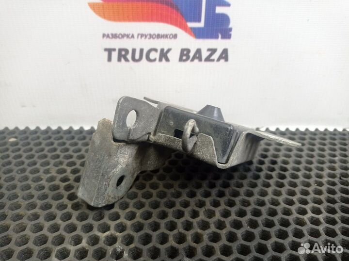 Замок капота Iveco Stralis