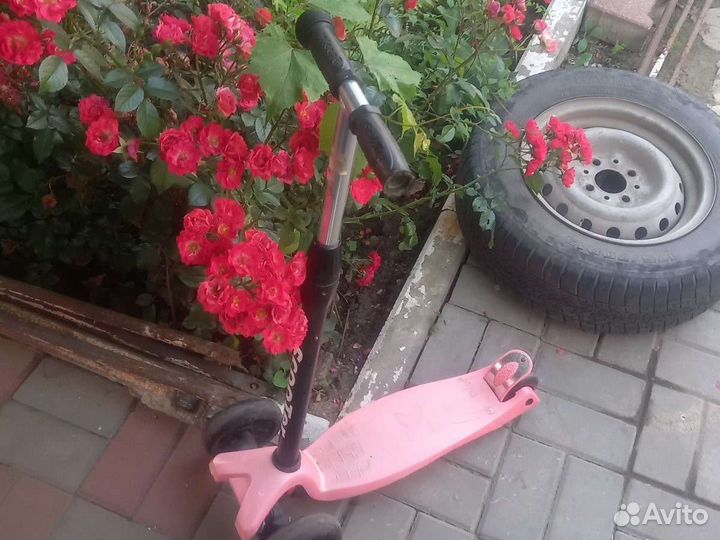 Самокат детский для девочки бу