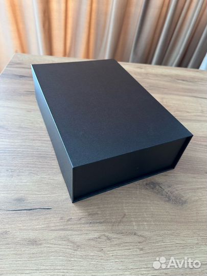 Коробка подарочная на магните