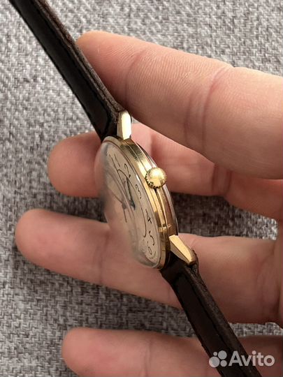 Ракета состояние позолоченные часы винтаж СССР