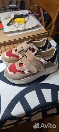 Кроссовки для девочки woopy