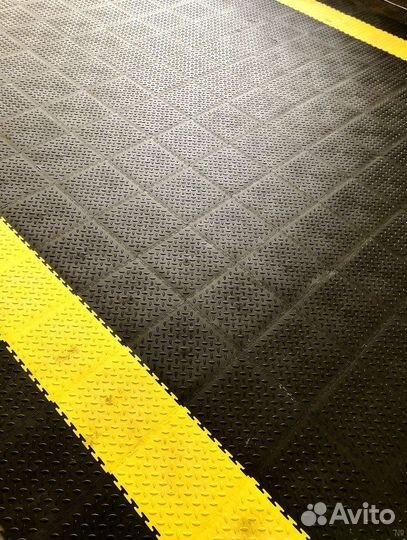 Модульная плитка пвх для офиса