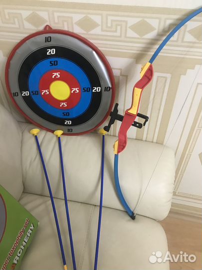 Детский лук со стрелами