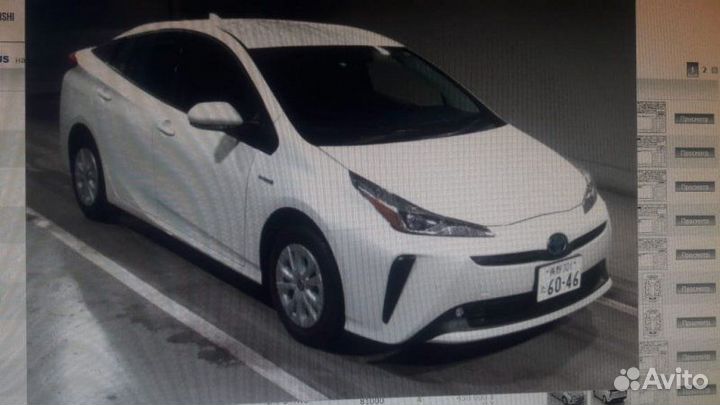 Блок управления двигателем Toyota Prius ZVW55