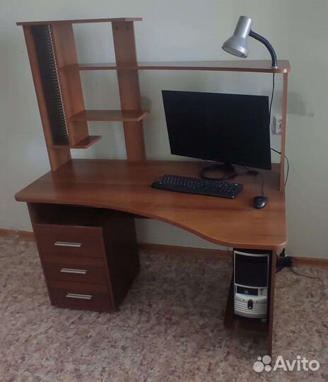 Компьютерный стол бу