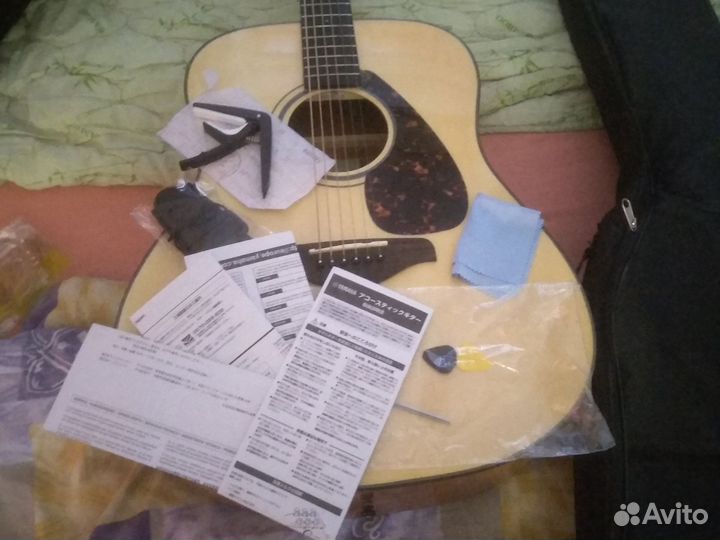 Гитара Ямаха