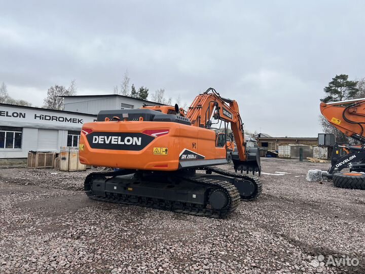 Гусеничный экскаватор Develon DX260LC-7M, 2024