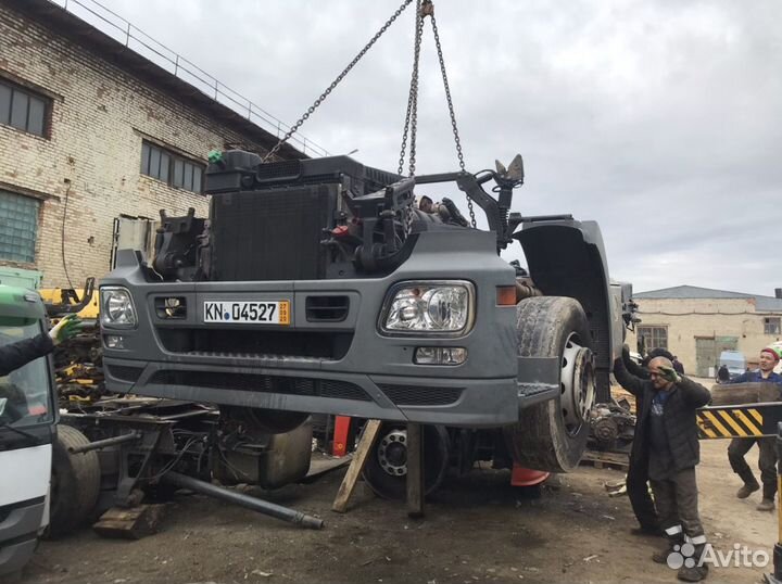 Бампер Mercedes actros в сборе