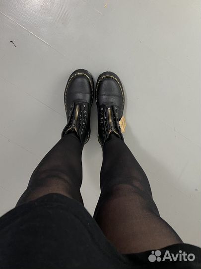 Новые ботинки Dr. Martens Sinclair