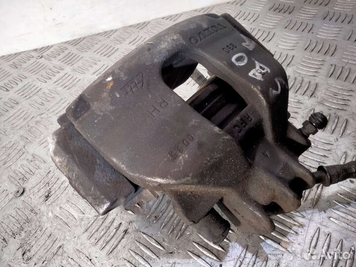 Суппорт передний правый Volvo S80 1998-2006