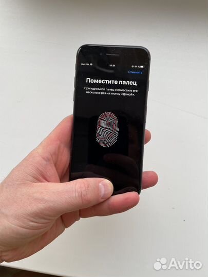 iPhone 8, 64 ГБ