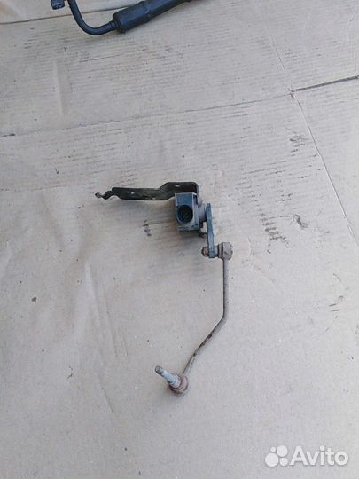 Датчик положения кузова ауди а6с6